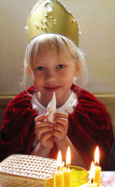 syntym?p?iv?sankari kruunuineen